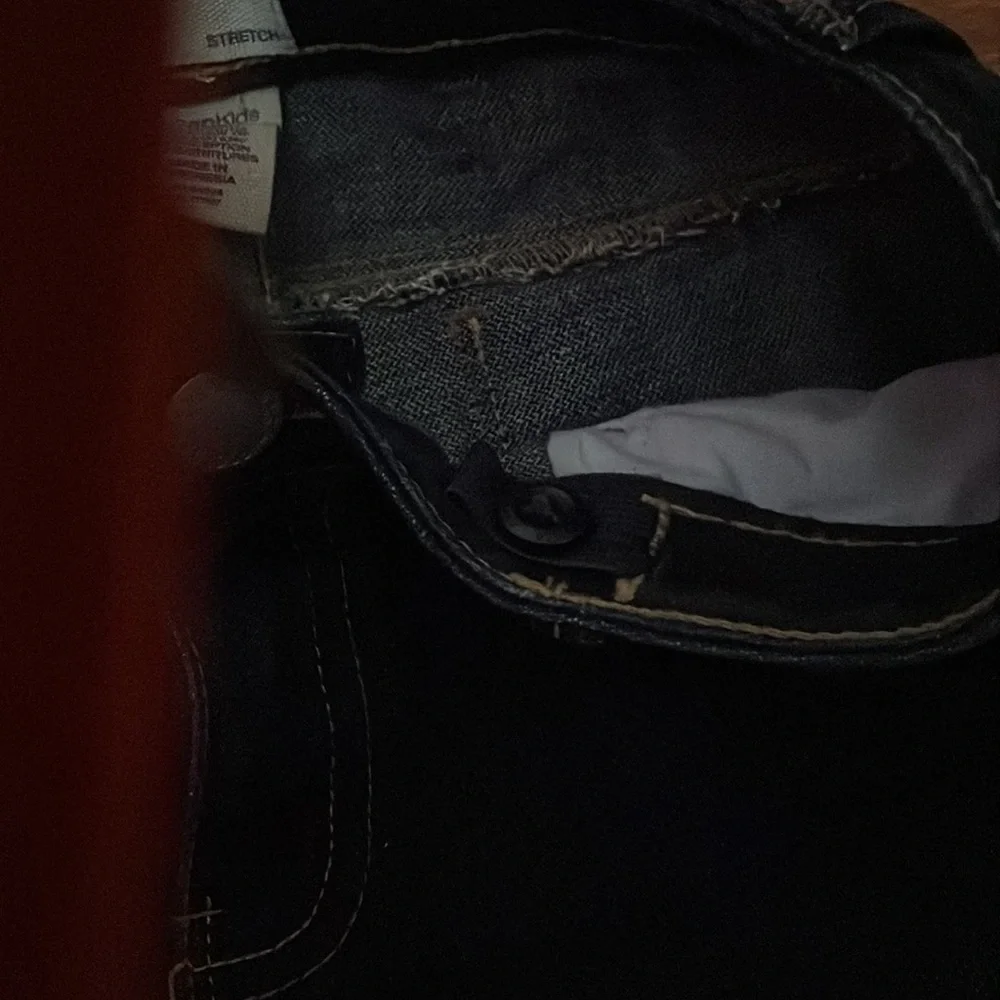 Gap kids size 12 dark wash skinny jeans. - Picture 4 of 4